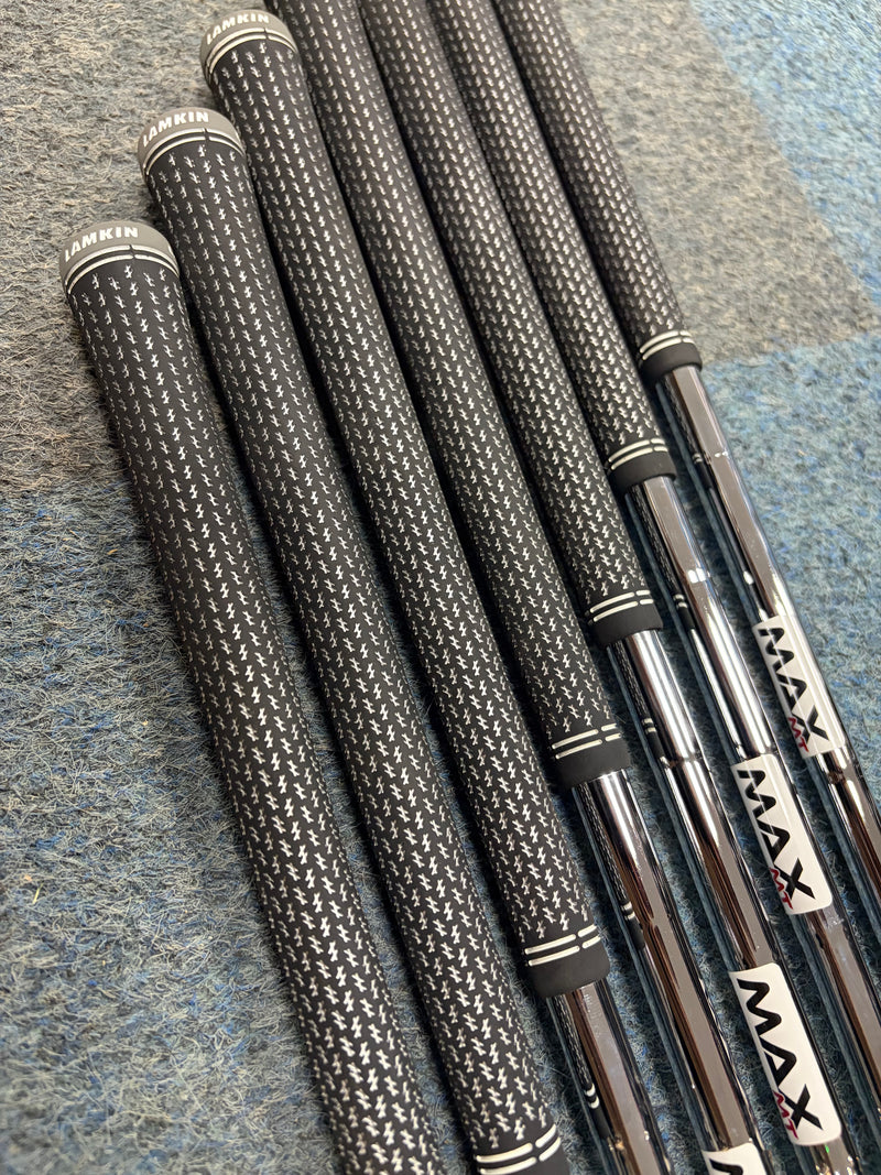TaylorMade Sim2 Max Irons | 4-PW | Stiff KBS 85 gram shafts